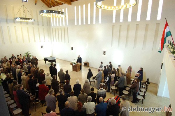 20110304-Elso-istentisztelet-004